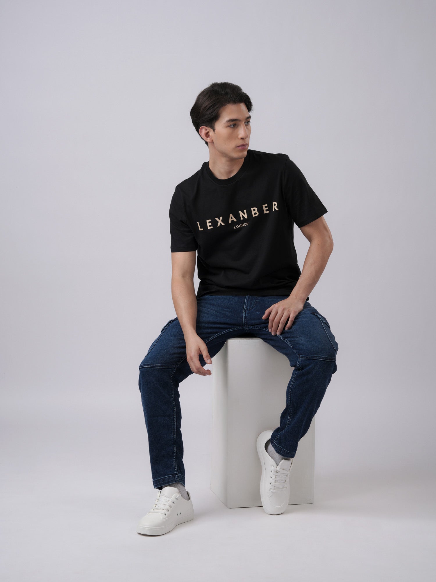 Organic cotton classic logo regular fit t-shirt in black - front view2 - Lexanber UK