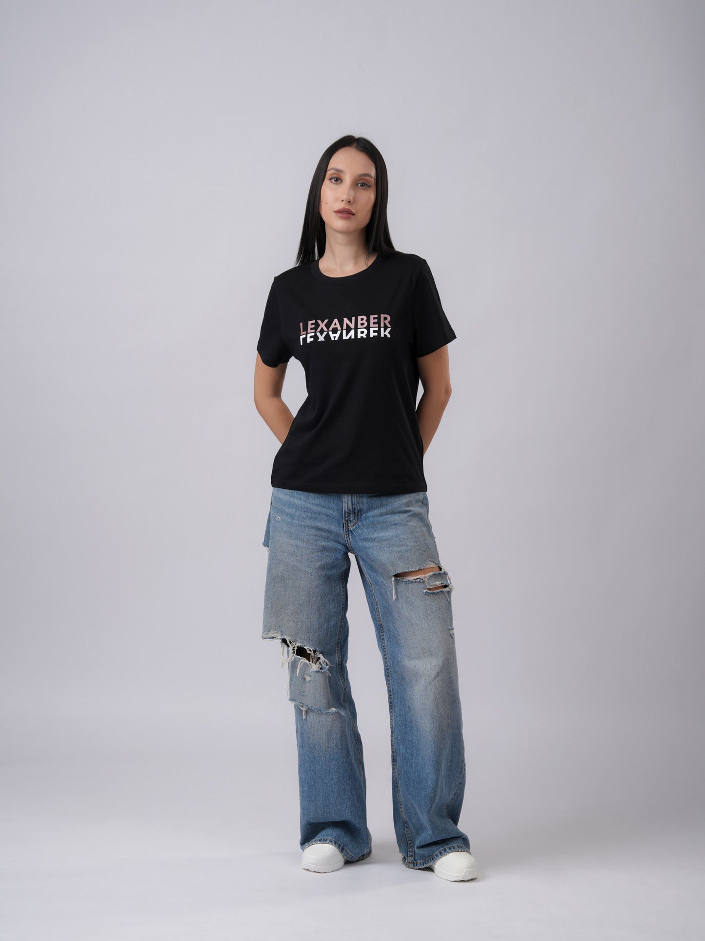 Model wearing organic cotton printed regular fit black daily wear t-shirt - Lexanber UK