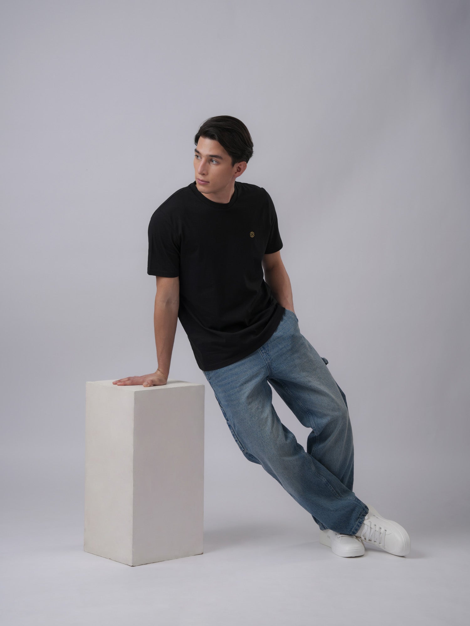 Men's regular fit everyday wear minimal design printed organic cotton black t-shirt - side view - Lexanber UK