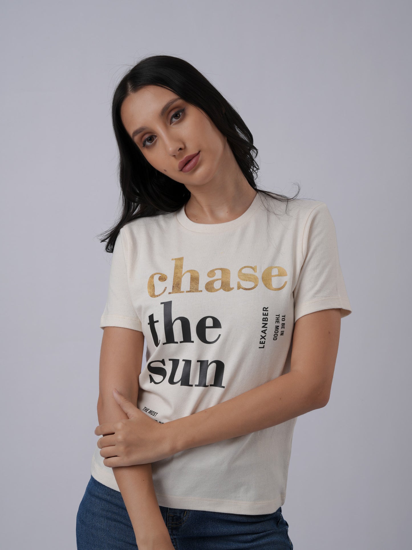 Close-up view of slim fit everyday wear printed ivory t-shirt - Lexanber UK